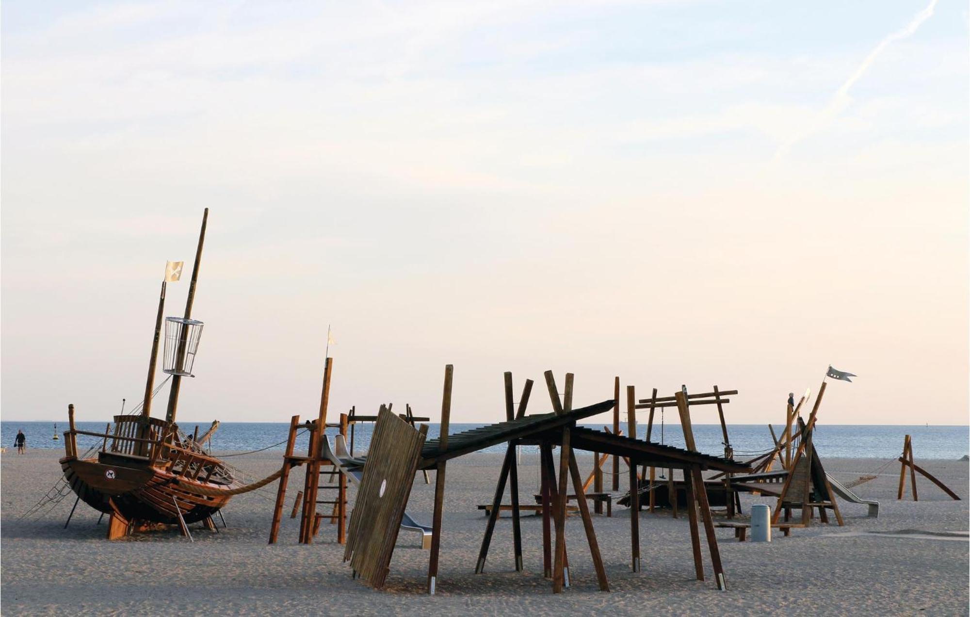 Gorgeous In Travemuende With Wifi Apartment *